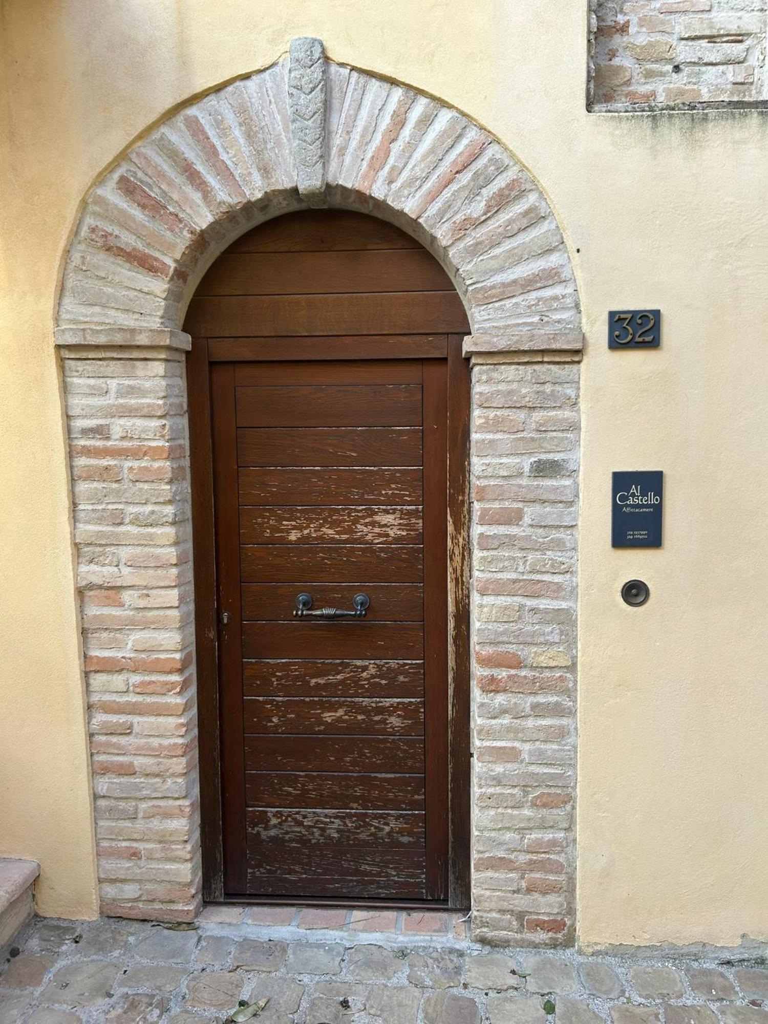 Al Castello Hotel Tavullia Exterior photo